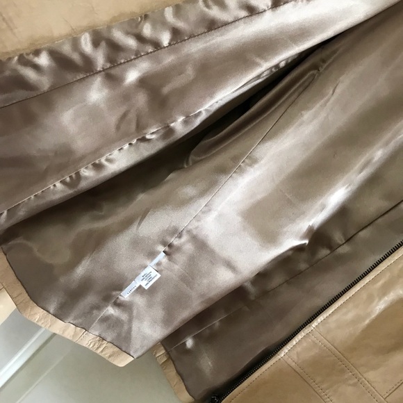 Leather Jacket, Beautiful Shade of Beige - Picture 6 of 7